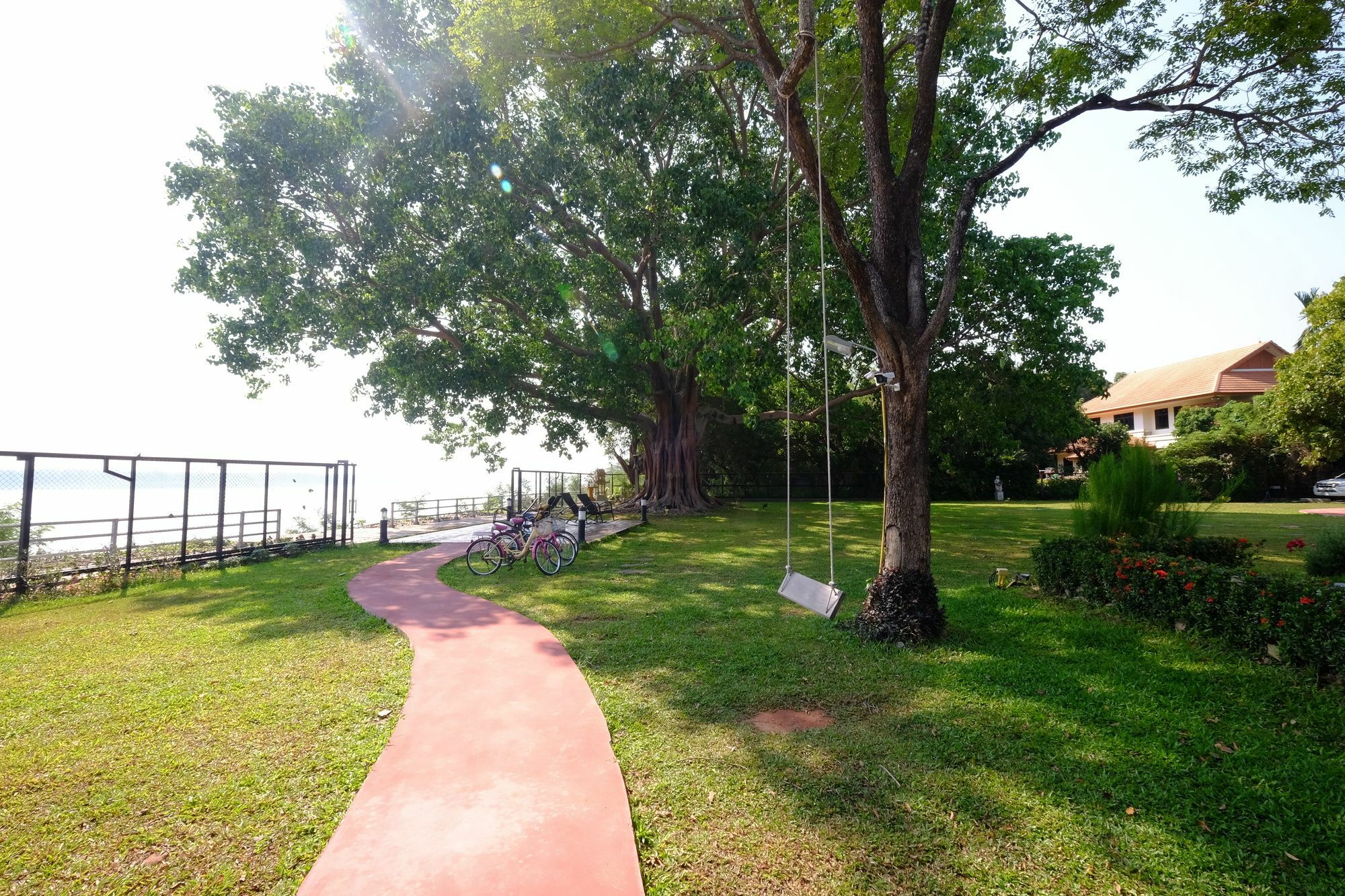 Bo Tree Cottage On The River Mukdahan Exterior foto