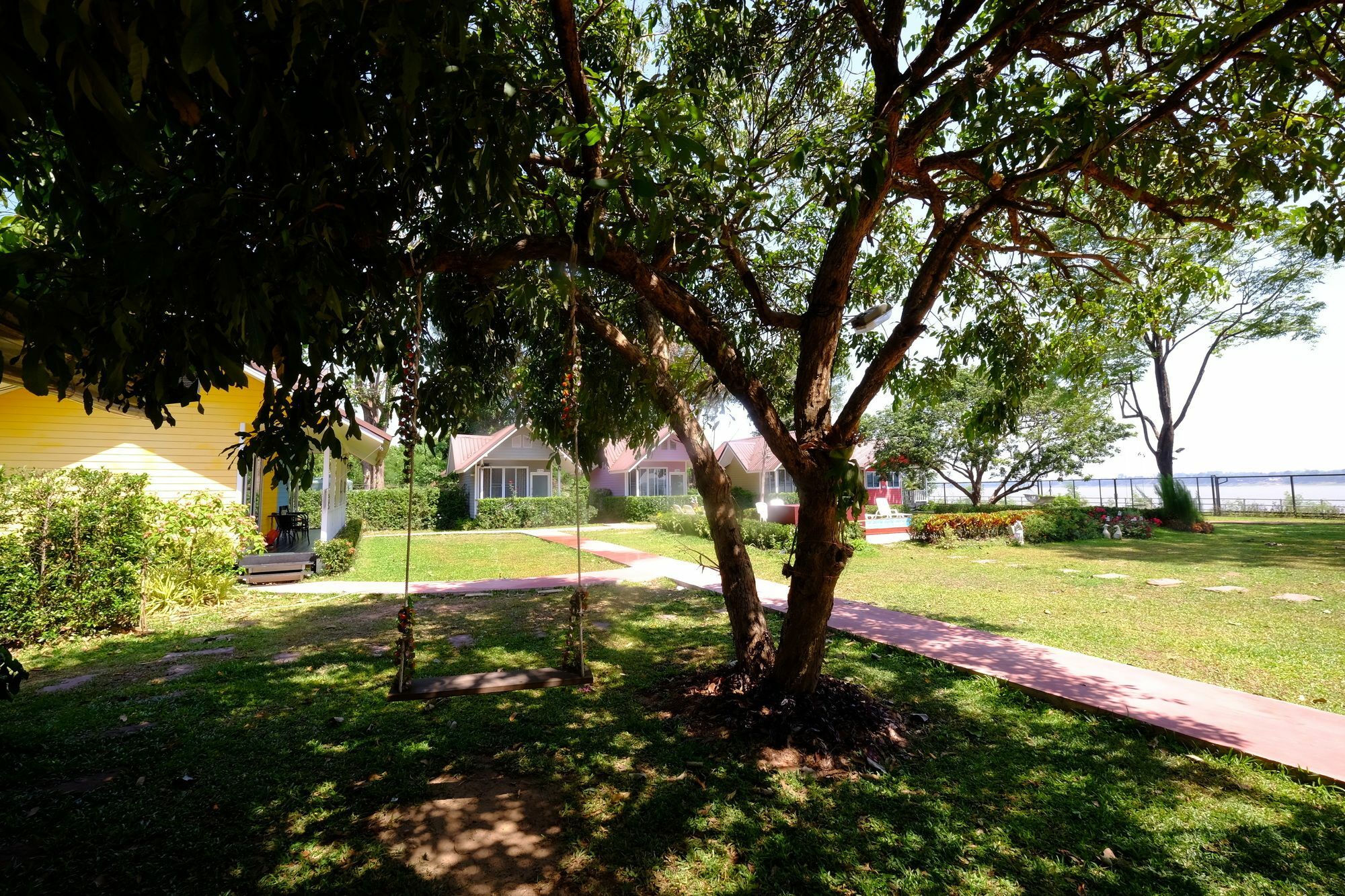 Bo Tree Cottage On The River Mukdahan Exterior foto